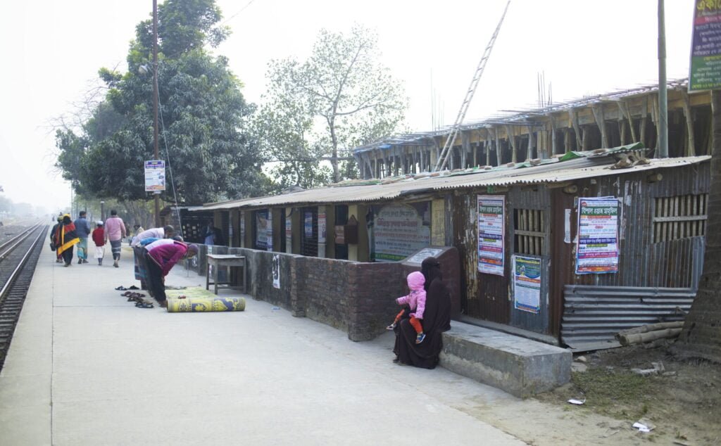 Rail Station Mosque in Raninagar, Naogaon during afternoon prayer.