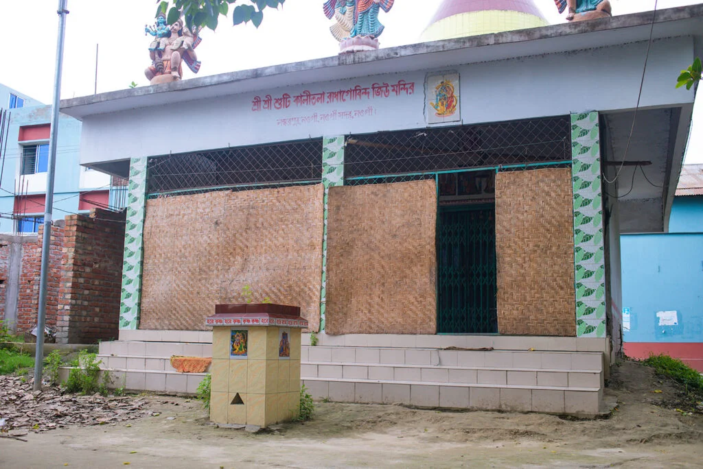 Shuti Kalitala Radha Govind Jiu Mandir in Lashkarpur, Sadar Upazila.